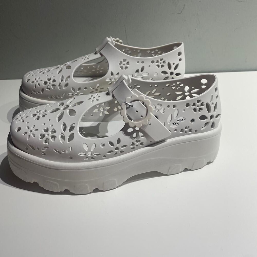 Melissa Mary Jane Kick off Lace shoes Chunky,Platform ,with floral cutout design